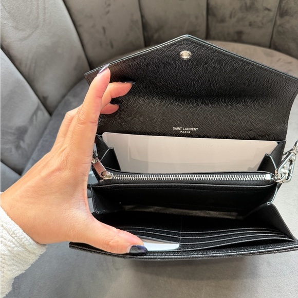 YSL Cassandre envelope flap wallet on chain - Picture 6 of 16